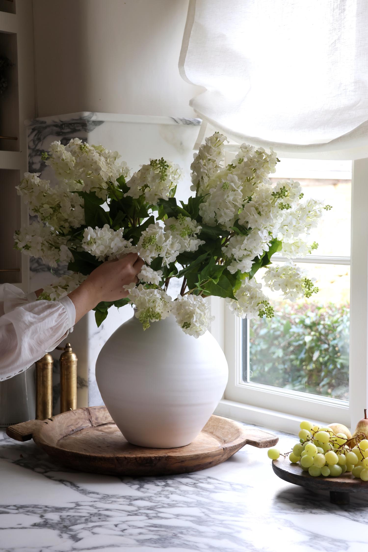 Faux White Lilac Spray – The Suffolk Nest