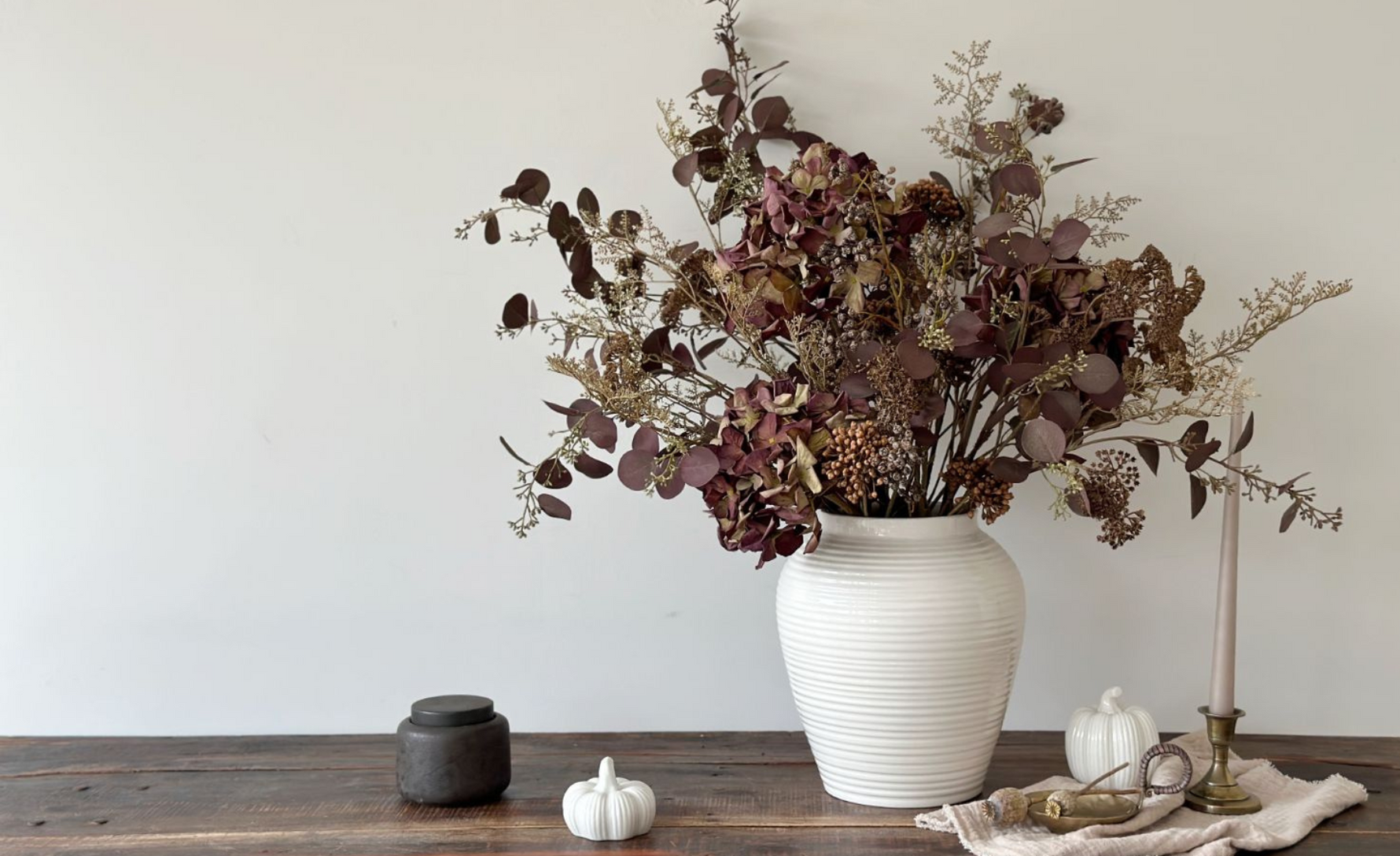 Autumn tablescapes: stylish dining room décor for autumn gatherings