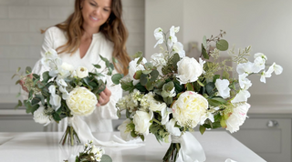 Wedding décor: Faux flowers