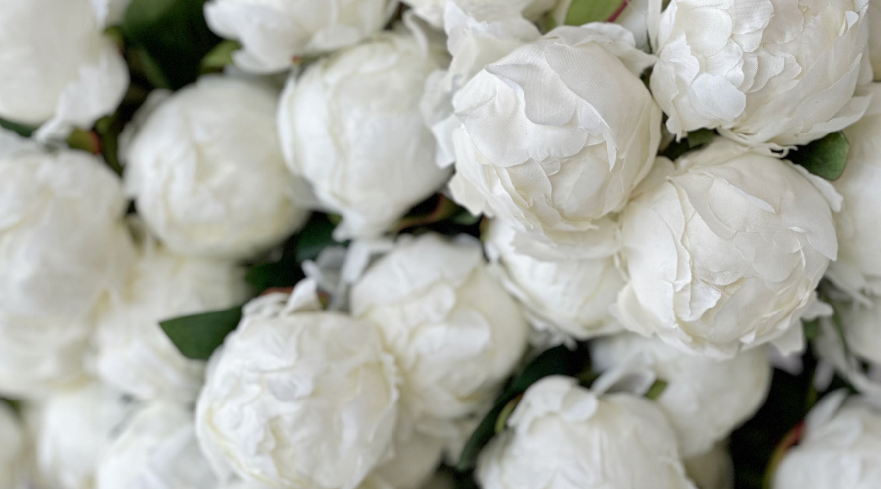 Top 10 benefits of artificial flowers