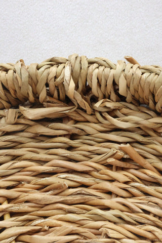 SECONDS Seagrass Round Tray