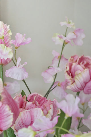 The Pink Bouquet and Vase Gift Bundle