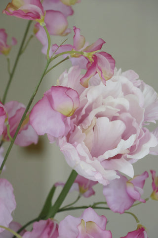 The Lilac Bouquet & Vase Gift Bundle