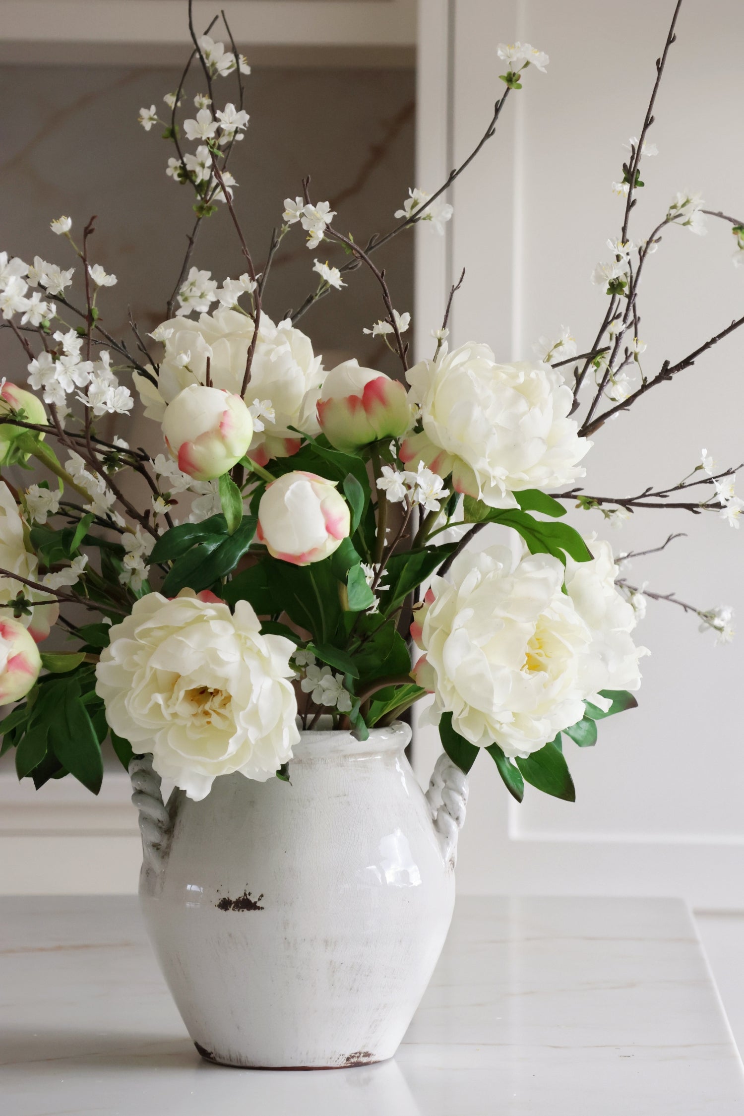 The White Peony Bouquet and Vase Gift Bundle