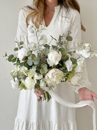 faux_white_bridal_bouquet
